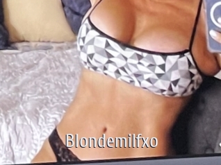 Blondemilfxo