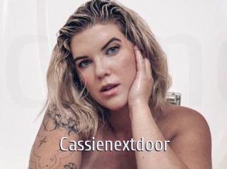 Cassienextdoor