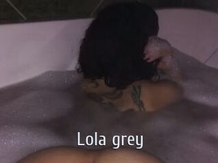 Lola_grey