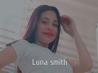 Luna_smith