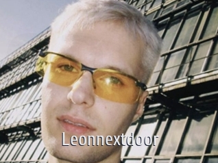 Leonnextdoor