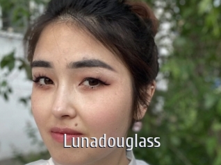 Lunadouglass