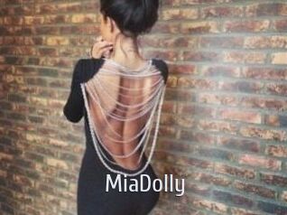 Mia_Dolly