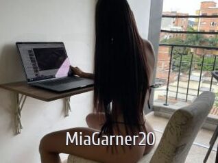 MiaGarner20