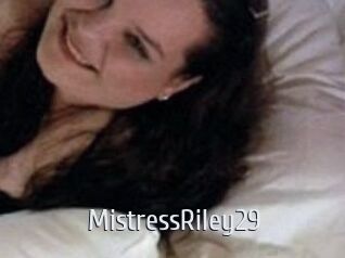 MistressRiley29