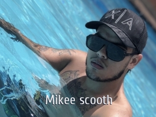 Mikee_scooth