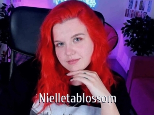 Nielletablossom