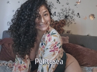 Petitesea